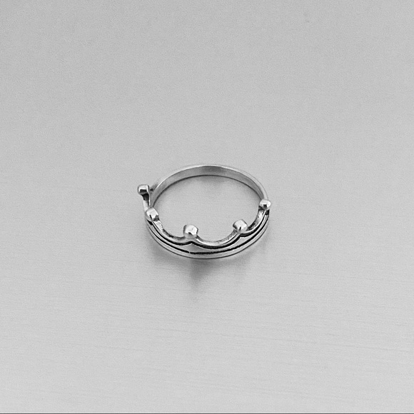 👑👑TOP SELLER 👑👑 Sterling Silver Crown Ring - Picture 4 of 8